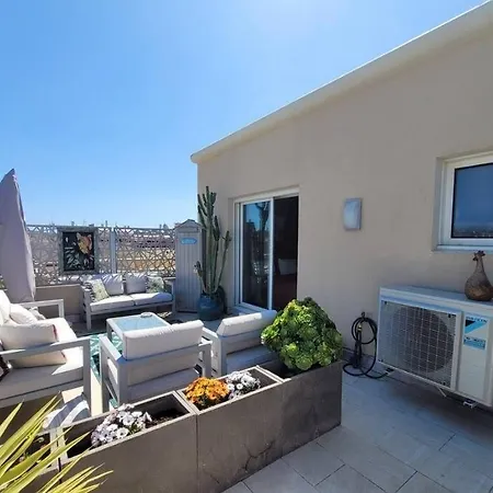 3p Toit-terrasse Apartment *
